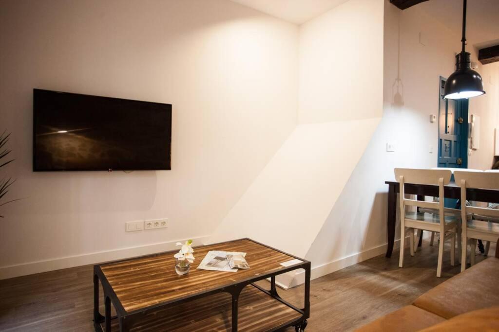 Appartement Bonito Apartamento, Nuevo Y En El Casco Viejo!!! à Bilbao Extérieur photo