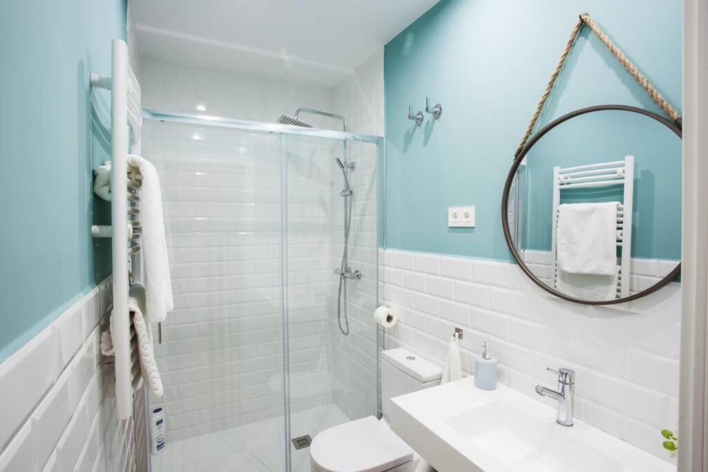Appartement Bonito Apartamento, Nuevo Y En El Casco Viejo!!! à Bilbao Extérieur photo