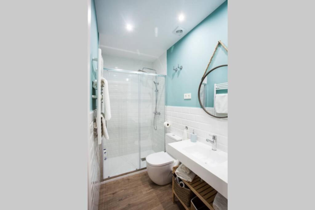 Appartement Bonito Apartamento, Nuevo Y En El Casco Viejo!!! à Bilbao Extérieur photo